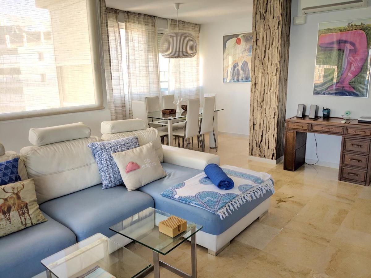 Portofino Flying Whale Apartment Benidorm Bagian luar foto