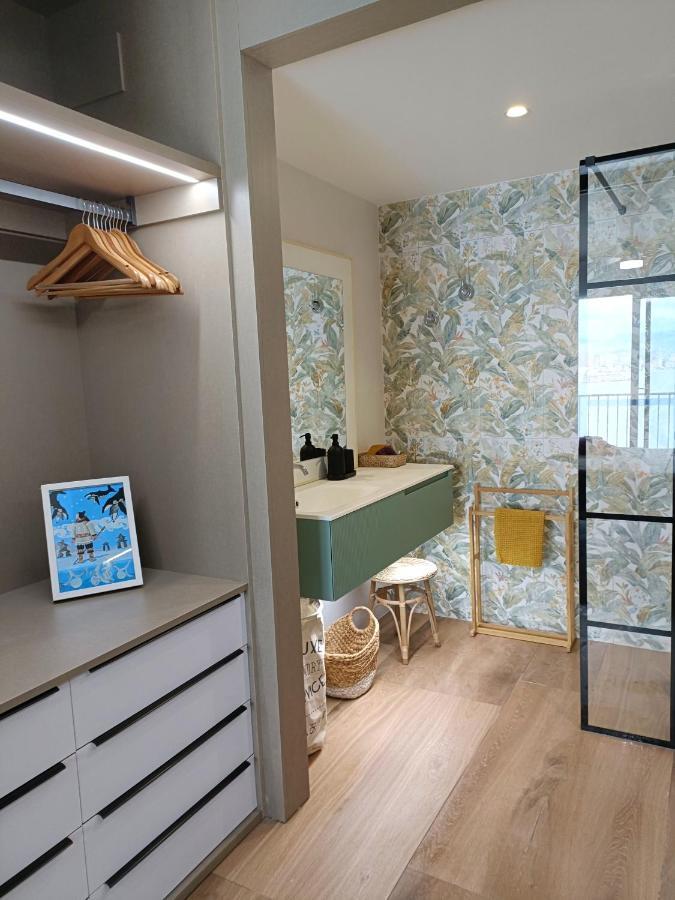 Portofino Flying Whale Apartment Benidorm Bagian luar foto